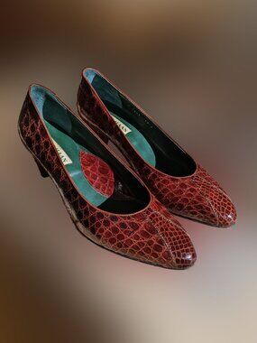 Cole Haan Vintage Crocodile Embossed Italian Leather Pumps/Heels Oxblood